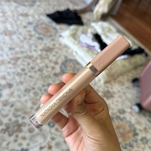 natasha denona hy-glam brightening & hydrating medium coverage concealer